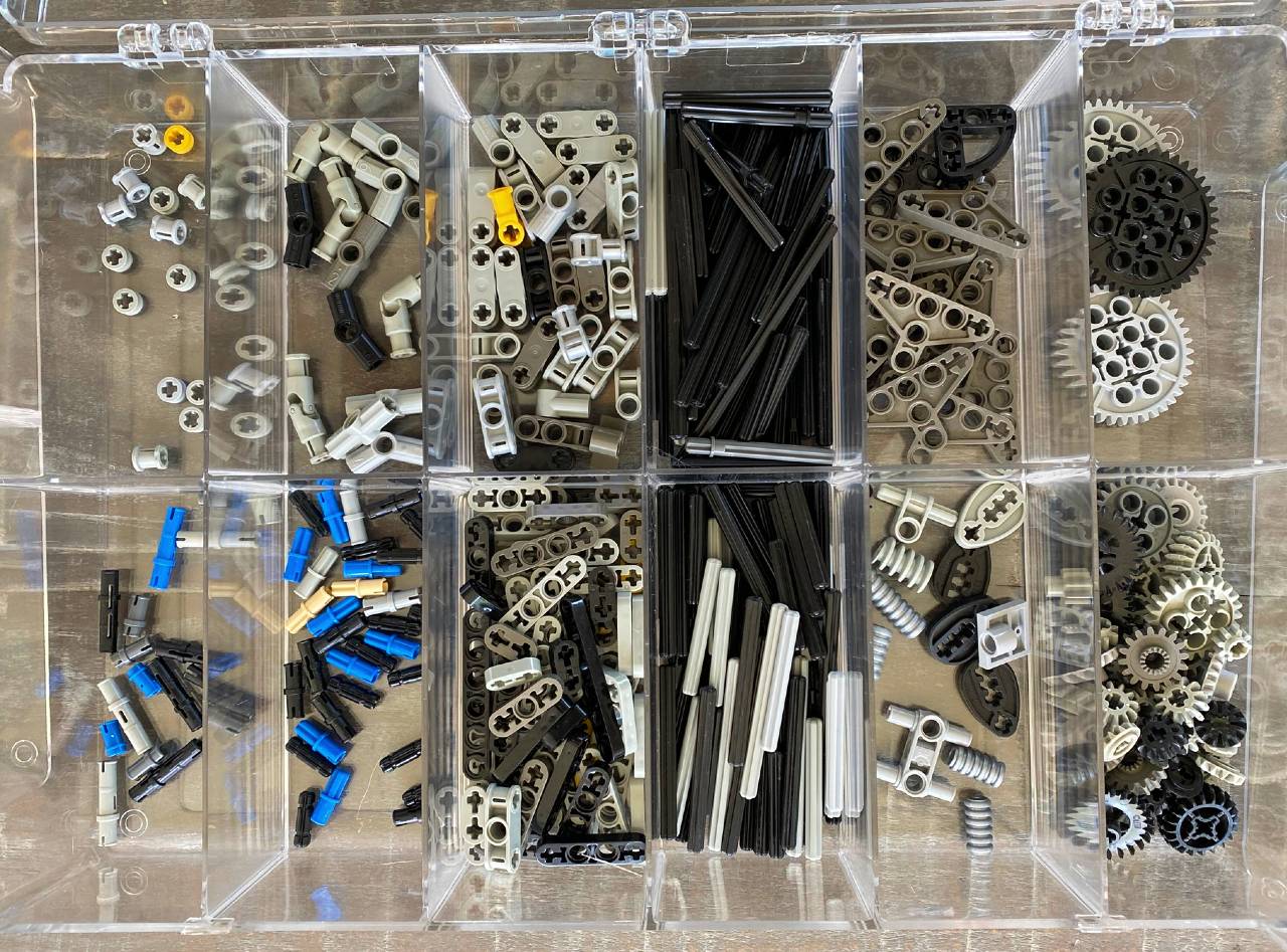 Perfectly sorted Legos